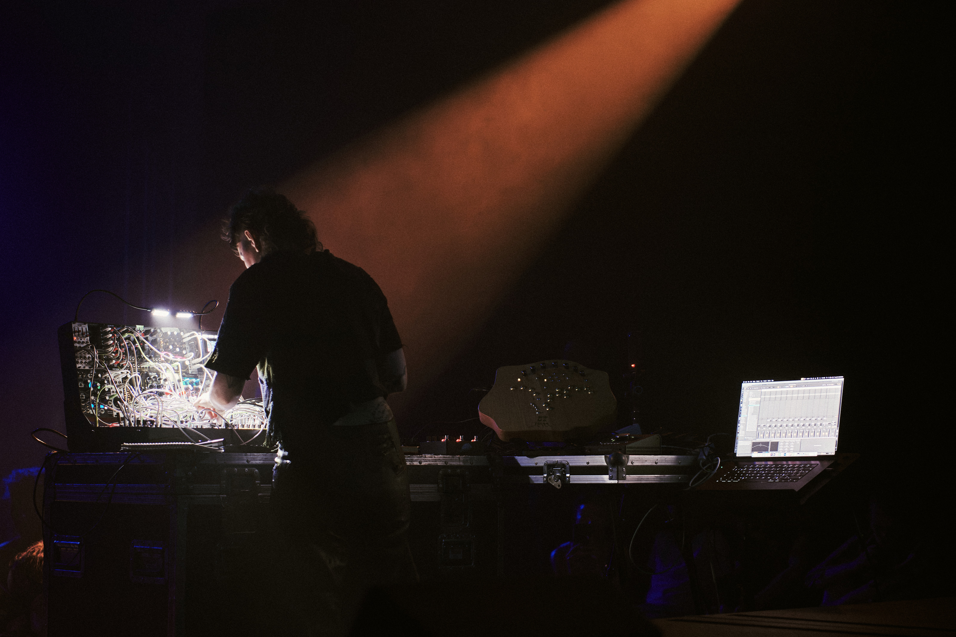 AM sin × NØELLE — Southby Productions, photograph 13